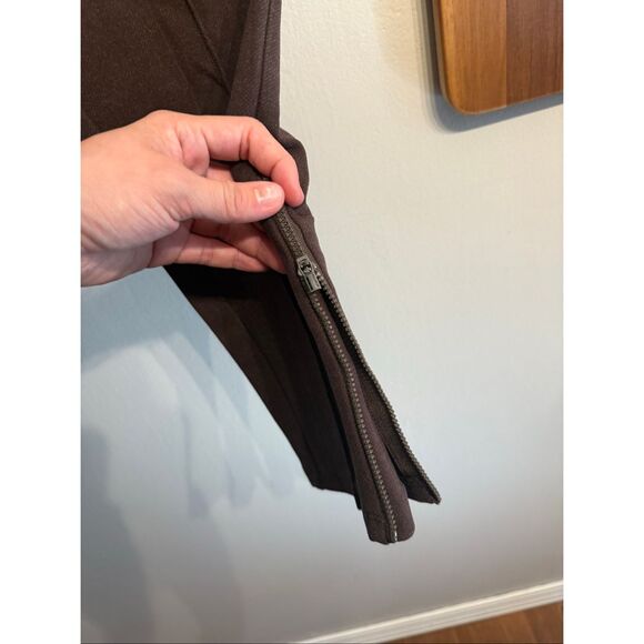 Athleta Brown Zipper Leg Venice Heathered Pintuck Pants Size Small Tall NWT - Picture 3 of 5